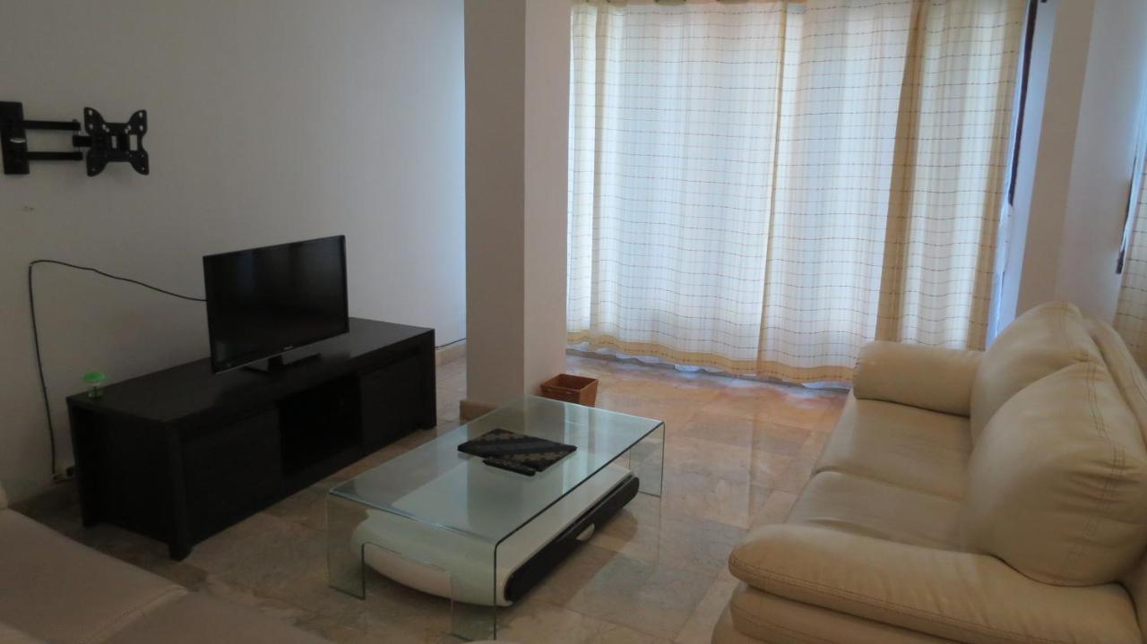 Beachfront Alit Hotel 3*
