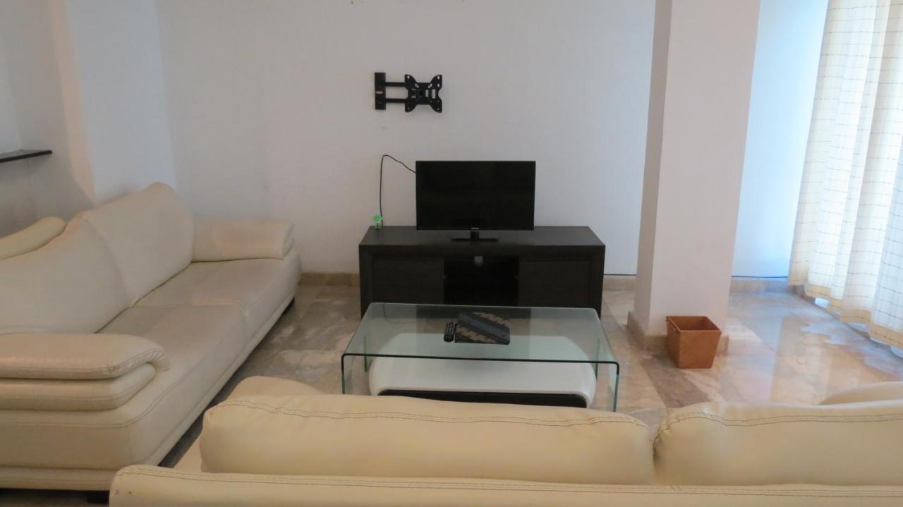 Beachfront Alit